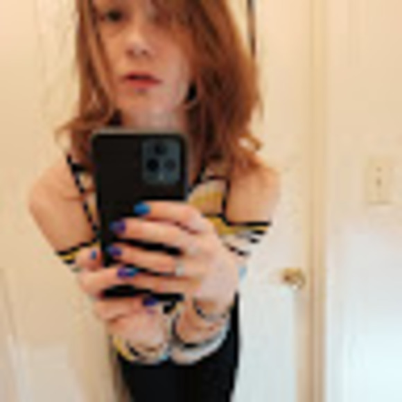 Meet your Posher, Alex - Picture 1 of 1